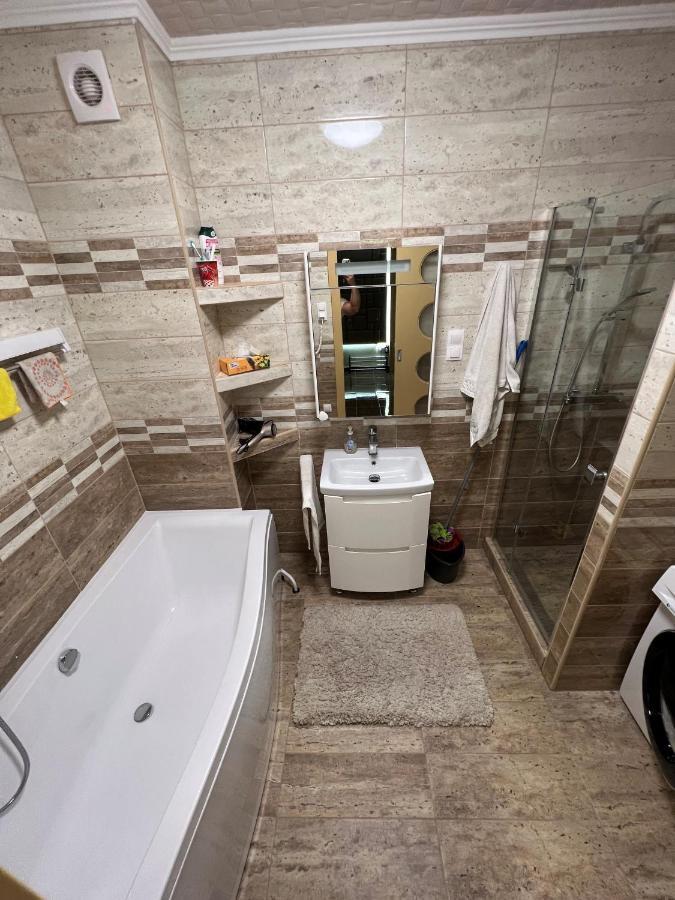 Parizsi Udvar Premium Apartman Διαμέρισμα Ντέμπρετσεν Εξωτερικό φωτογραφία