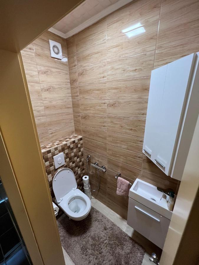 Parizsi Udvar Premium Apartman Διαμέρισμα Ντέμπρετσεν Εξωτερικό φωτογραφία