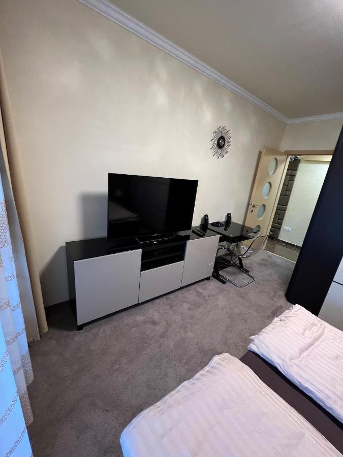 Parizsi Udvar Premium Apartman Διαμέρισμα Ντέμπρετσεν Εξωτερικό φωτογραφία