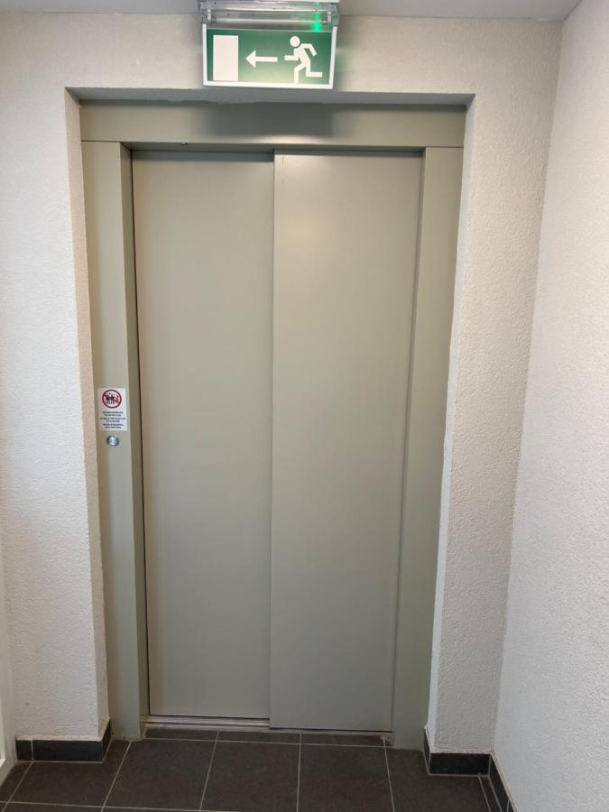 Parizsi Udvar Premium Apartman Διαμέρισμα Ντέμπρετσεν Εξωτερικό φωτογραφία